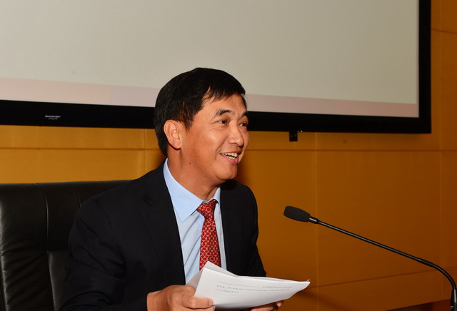 4張水利董事長(zhǎng)做年度工作報(bào)告2 caijian_調(diào)整大小_調(diào)整大小.jpg